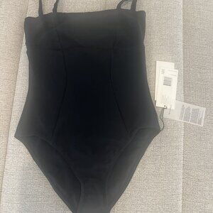 Bondi Born one piece swim. SizeM Australia NWT